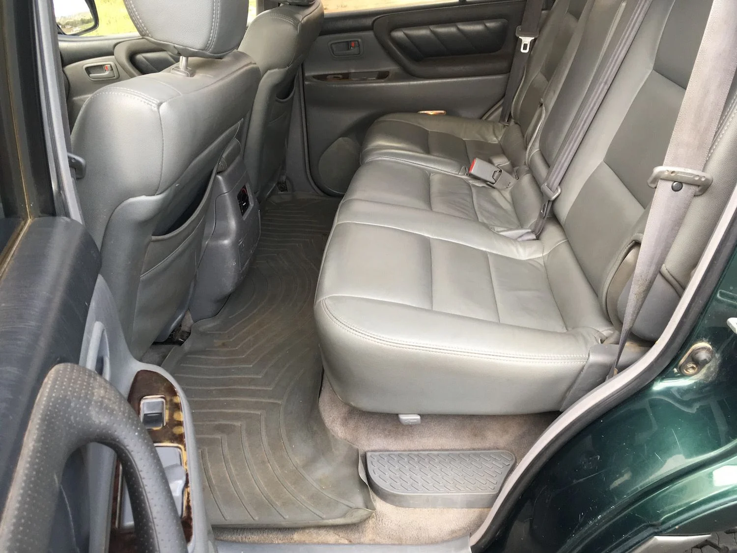 uzj100kidseat - 1.webp