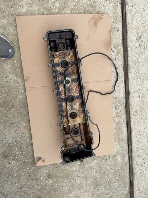 valve cover.webp