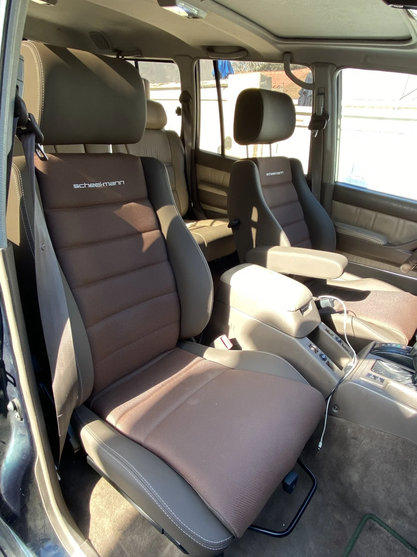 Vario F Passenger seat.webp