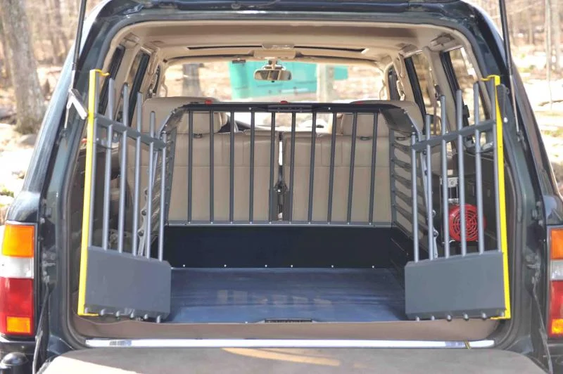 Velociraptor Cage in Cruiser 4.webp