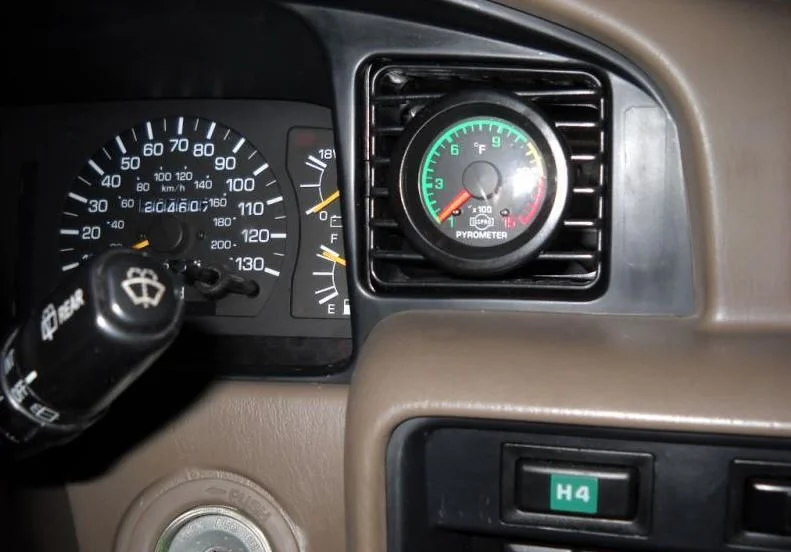 Vent gauges R.webp