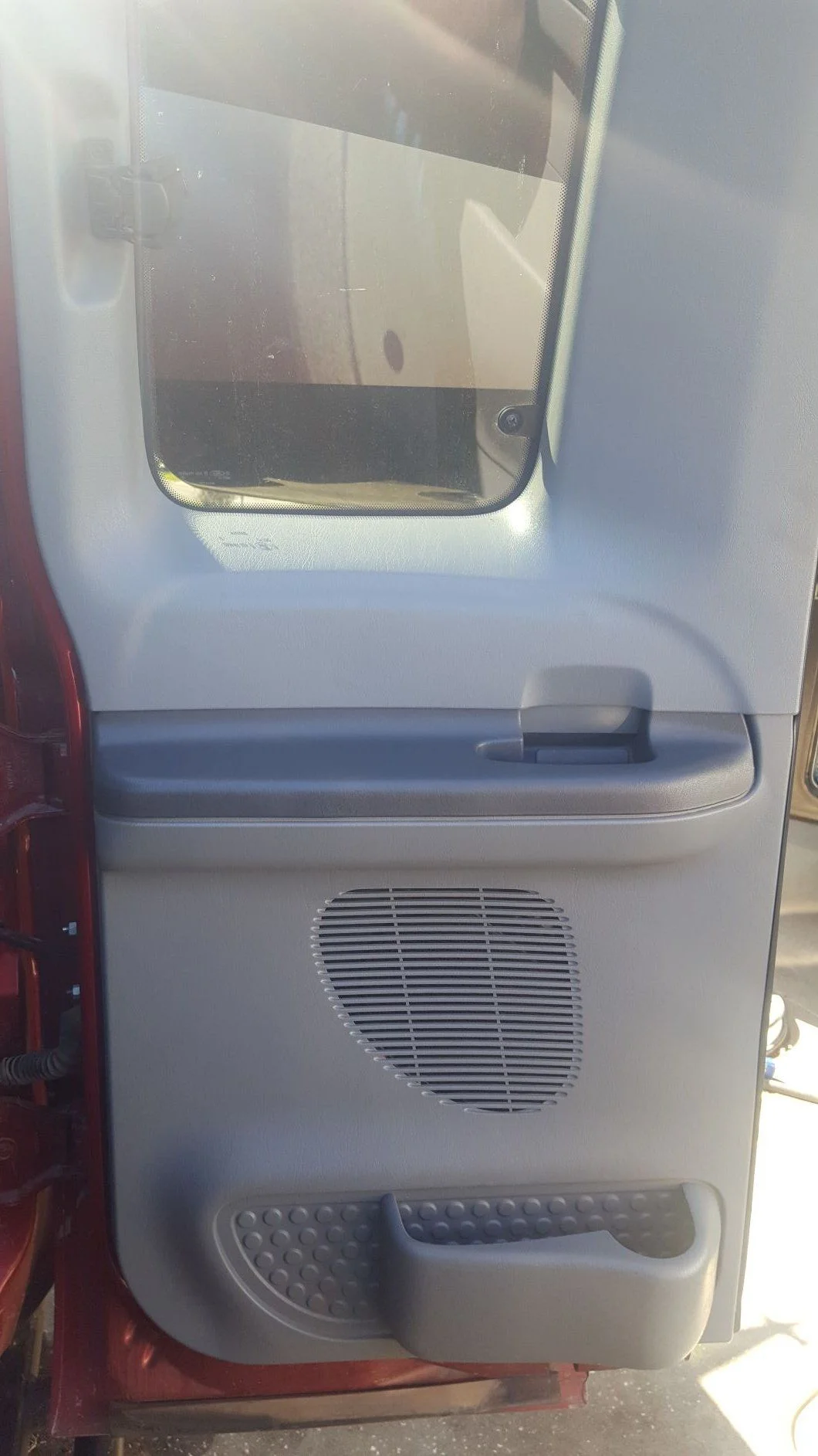 W_Passenger rear door.webp