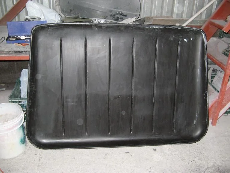 willys and glove box 010.webp