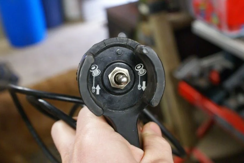 winch control.webp
