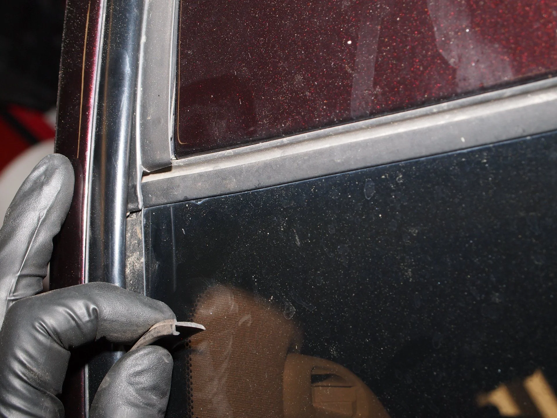 Windshield removal (3).webp