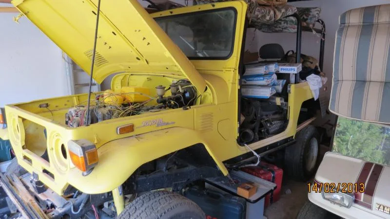 Yellow FJ40 pictures 001.webp