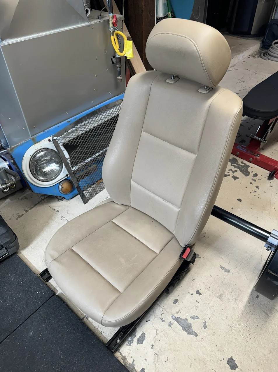 Yoda-Seats_old.JPG