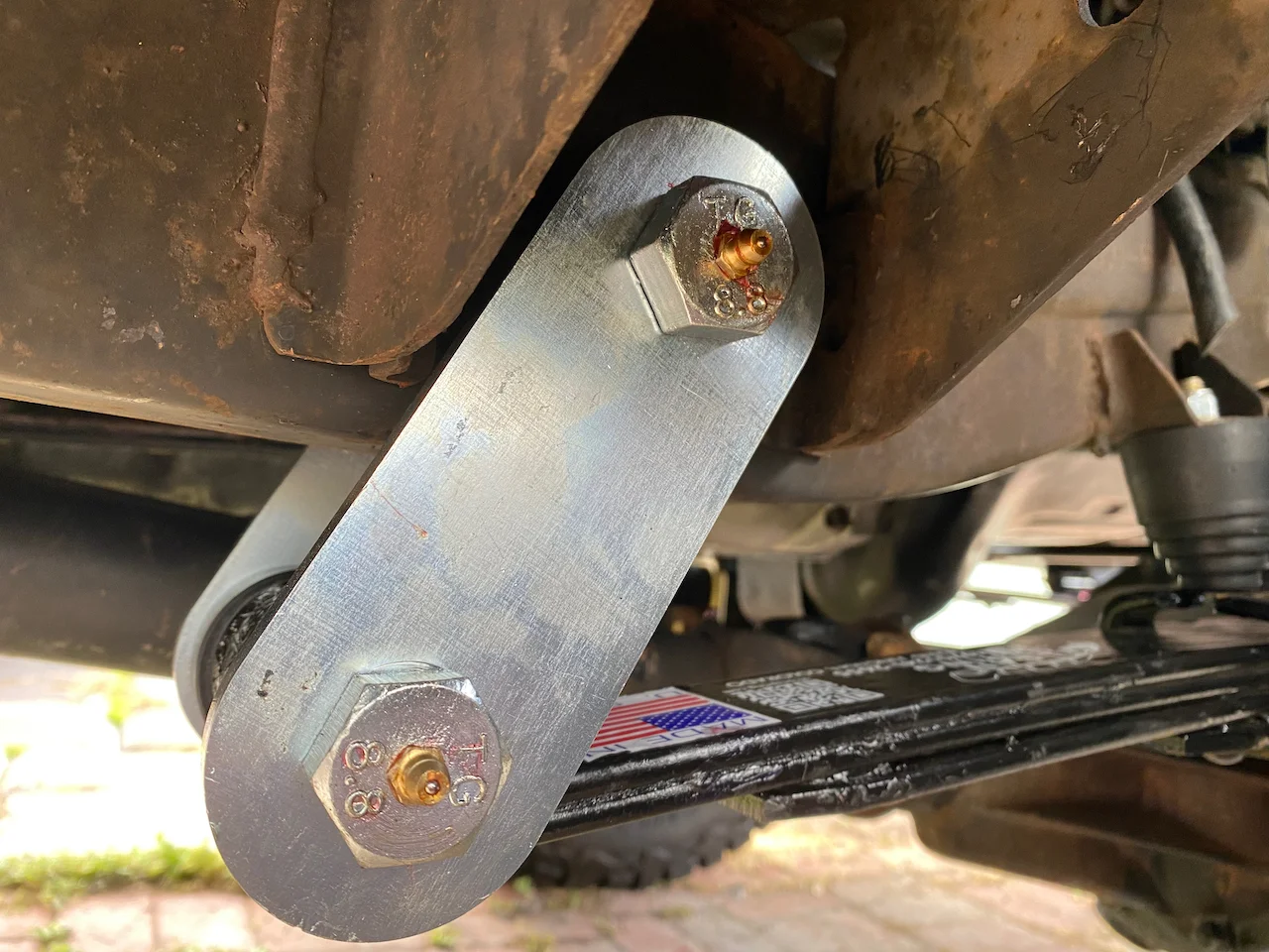 yota w Allpro shackle +.5.jpeg