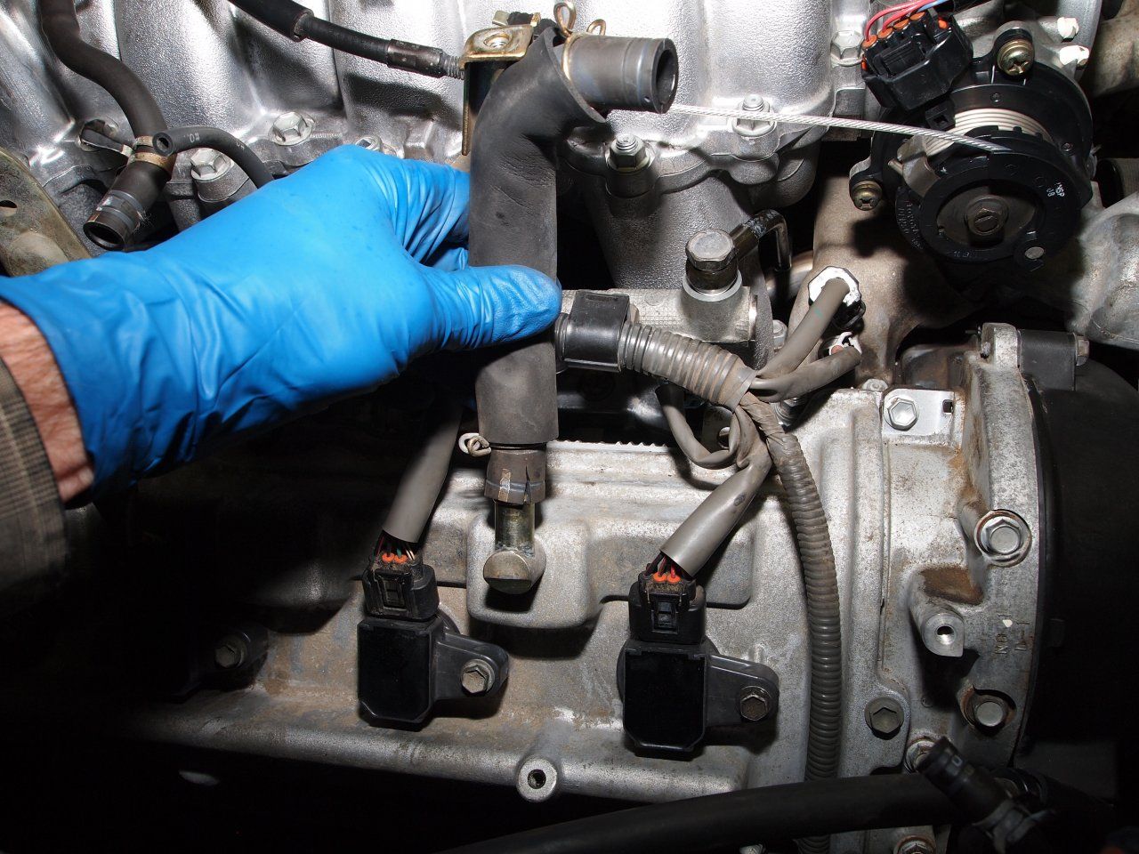 Z 01 LX470 day Starter, wire splice & intake installed 3-22-16 087.JPG
