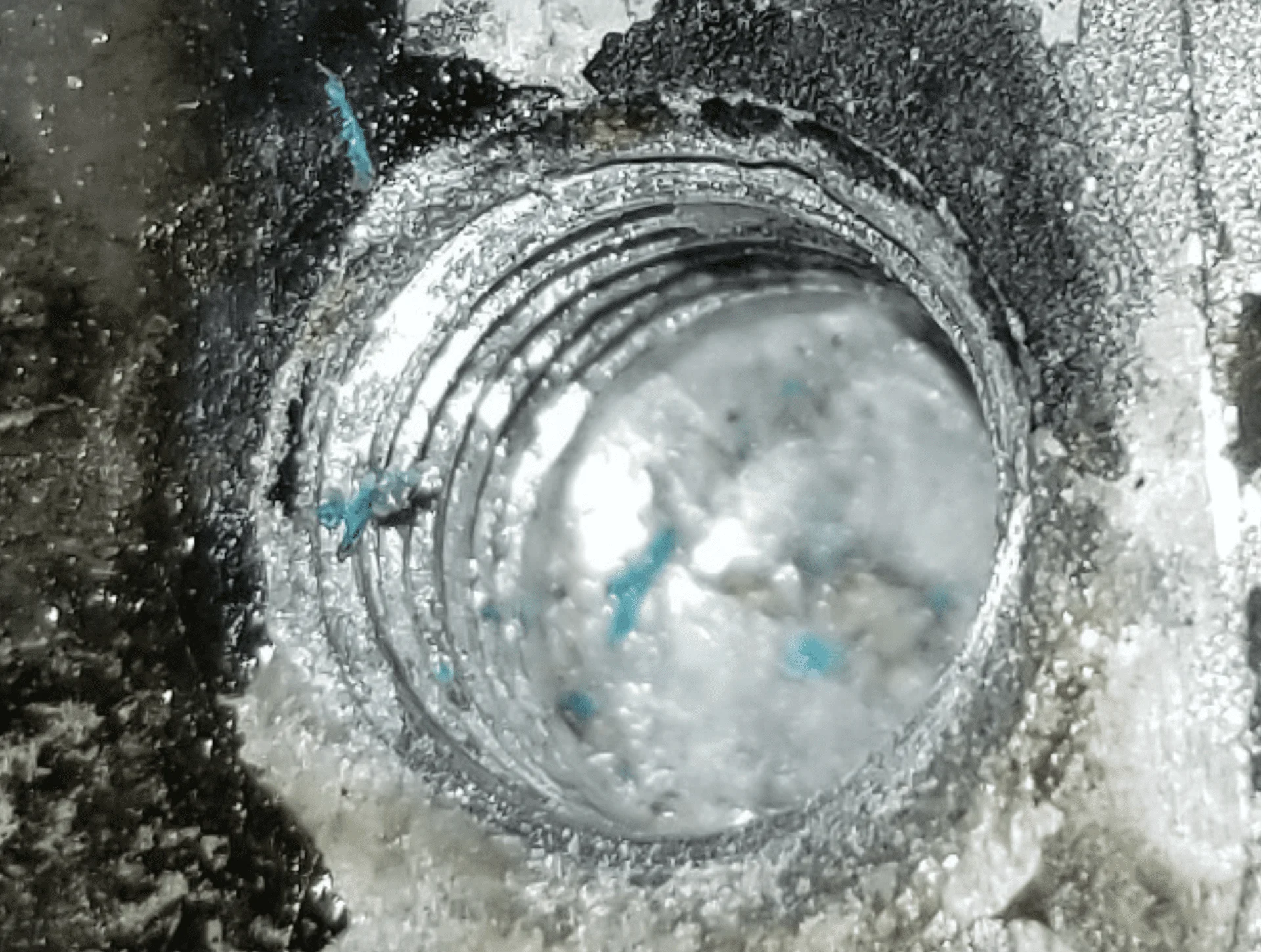 zoomedinHole.png