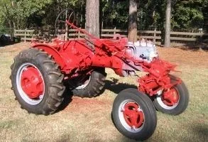 tractor 2a.webp