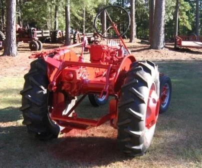 tractor 1b.webp