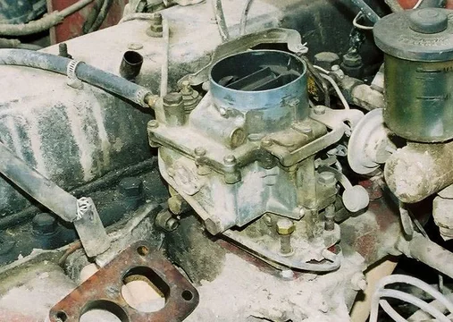 FJ_engine_drivers_side_crop.webp