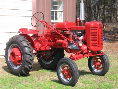 paws tractor 2.webp