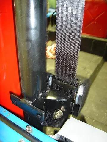 seatbelt3.webp