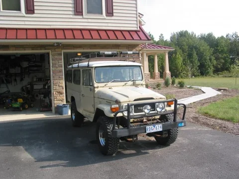 82 HJ47 front.webp