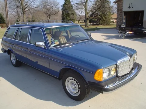 1982 Mercedes 300TD 012.webp