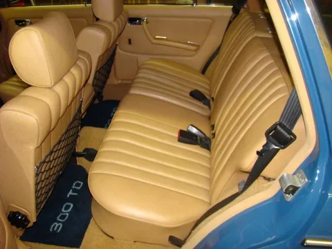 1982 Mercedes 300TD 003.webp