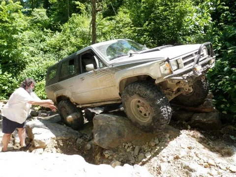 '09 Mini UA 174.webp