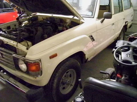 83 fj60 003.webp