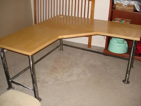 Desk.webp
