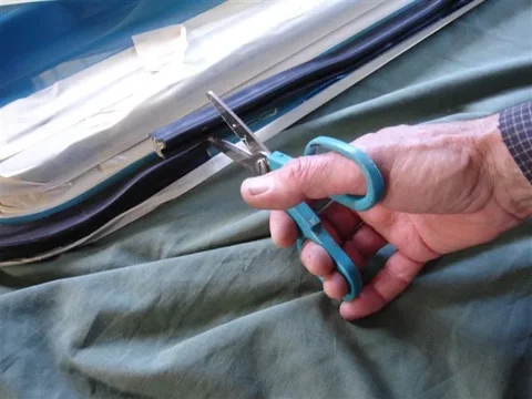 CuttingSeal.webp