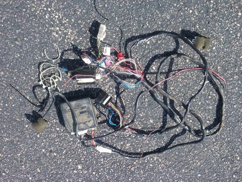 RS3000 wiring harness.jpg