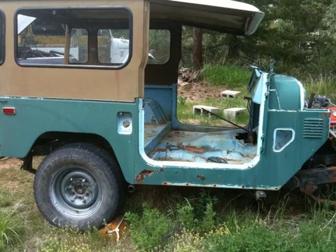 74 tub passenger side.webp