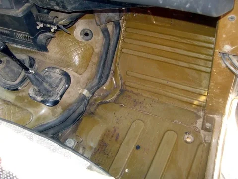 psngrFloor57.jpg