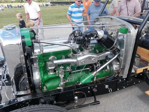 Duesenburg Day @ K-ville Airport 2010 017.webp