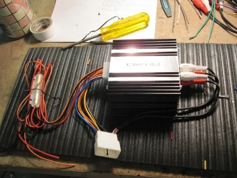 amp wiring small.webp