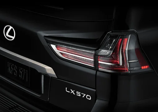 Lexus_LXI_taillight_.jpg