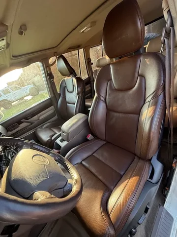 Front Seats.webp