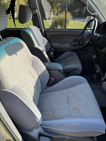 front seats.webp