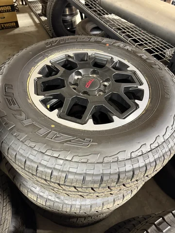 Toyota Takeoff wheels and Running boards