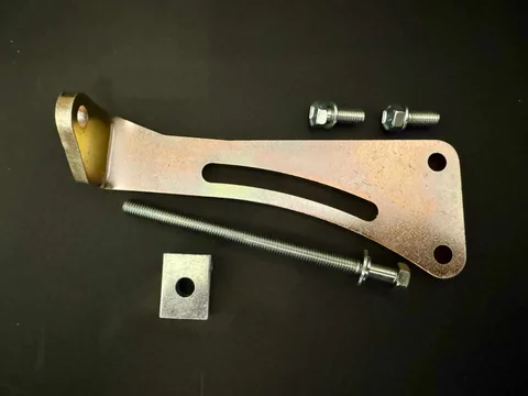 90amp 3FE alternator upper bracket kit