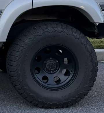 (5) AM Baja Wheels & (4) KO2s from mid-late 2022