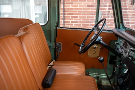 Interior (2 of 19).webp