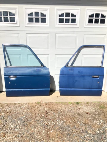 Parting out a Blue 86 FJ60 in New Jersey