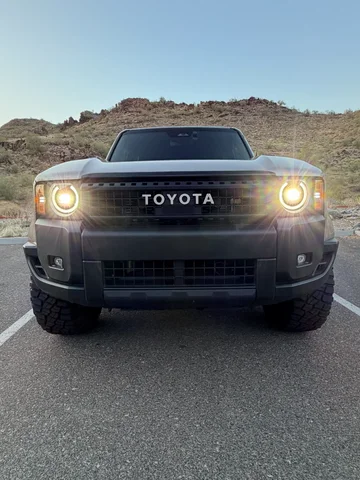 Front Head Lights.webp