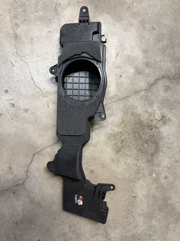 Factory Subwoofer Enclosure - 2001 Land Cruiser