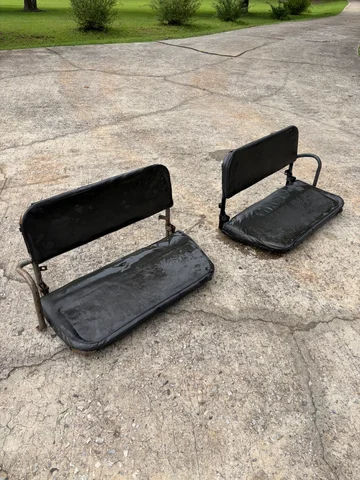 Early FJ40 Jump seats