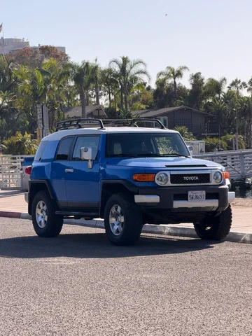 2007 FJ Cruiser 6-speed 62k miles Voodoo Blue
