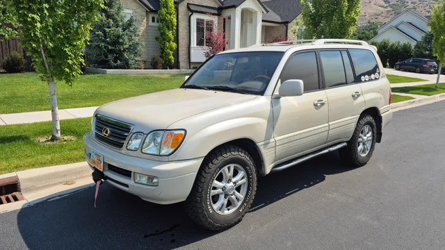 UT - 2003 LX470