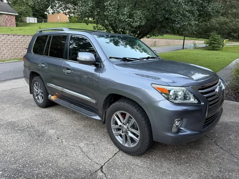 2015 LX570