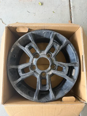(1) 18X8 TOYOTA BBS 5x150 Wheel