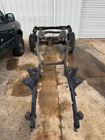 80 Rear Axle with Remaining Frame