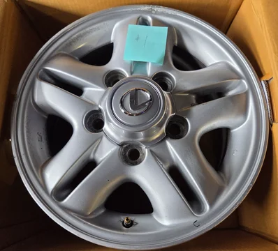 OEM LX470 Wheel 1_01.webp