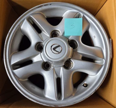 OEM LX470 Wheel 3_01.webp
