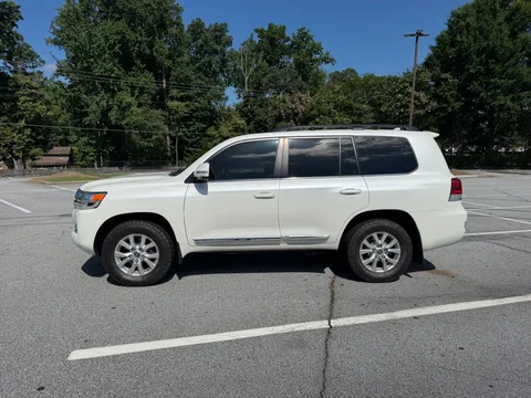 2016 Toyota LandCrusier